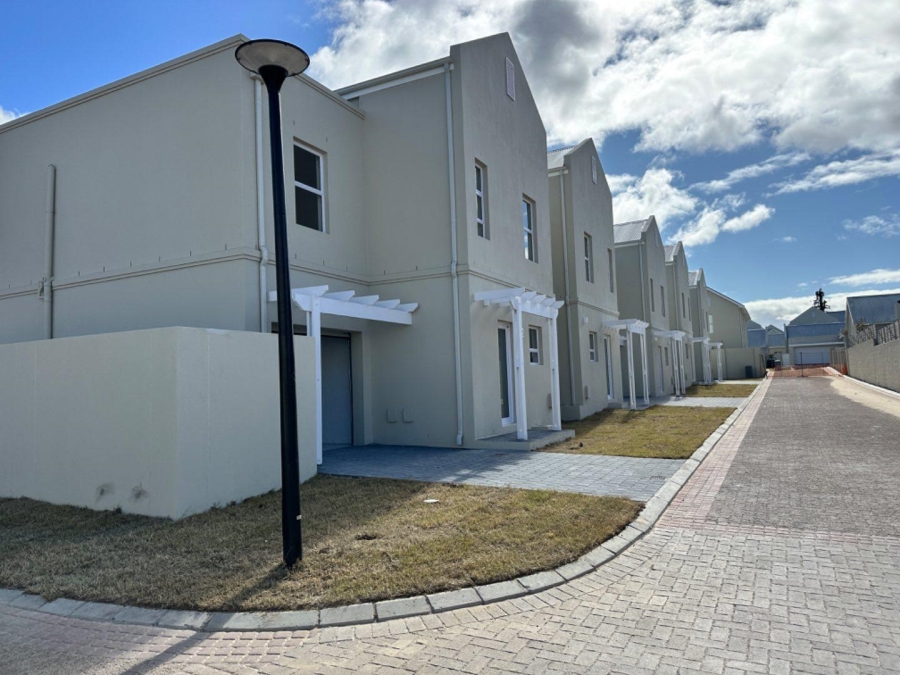 3 Bedroom Property for Sale in Langeberg Ridge Western Cape